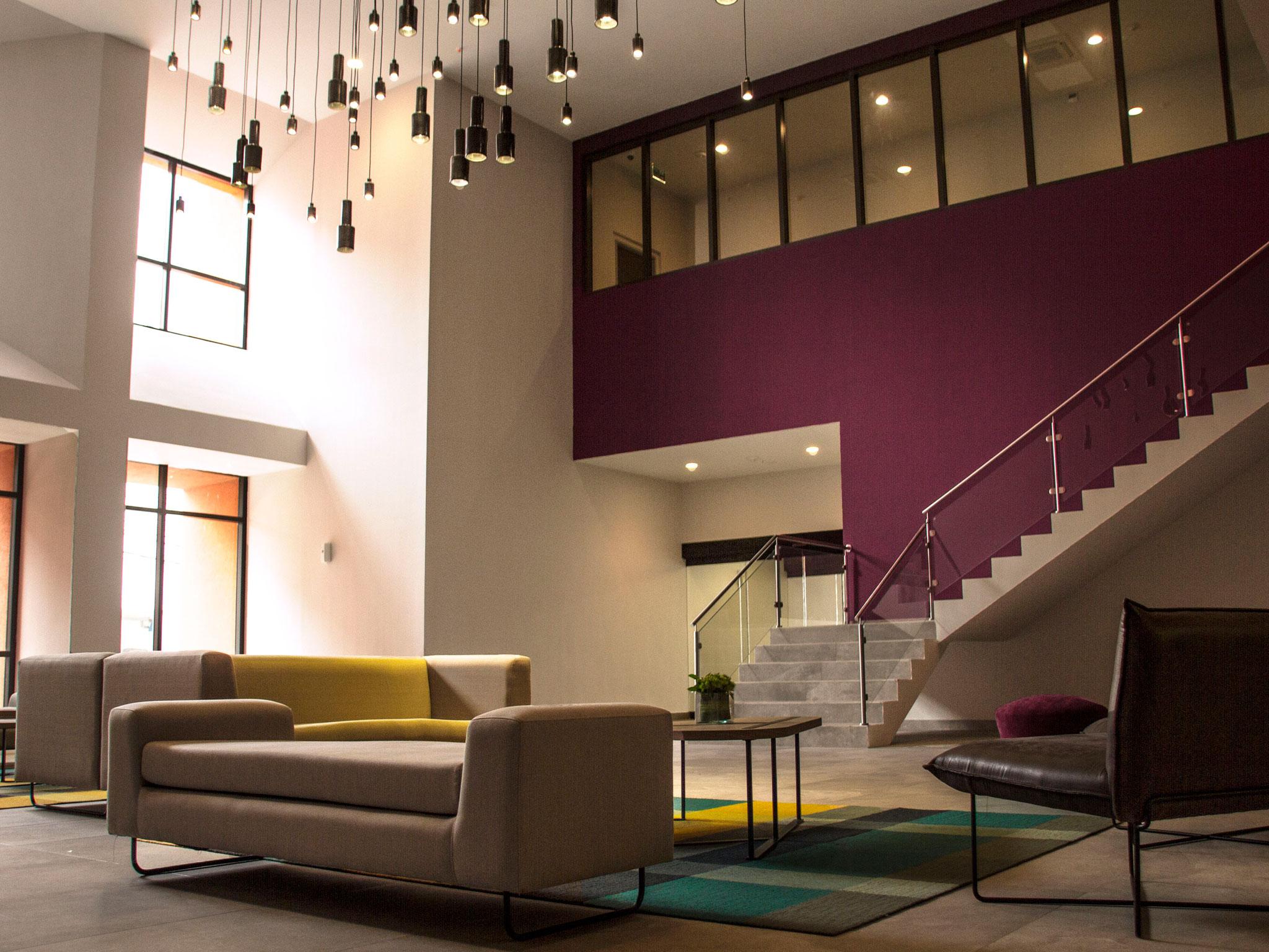 City Express Plus By Marriott Monterrey Galerias Exteriör bild