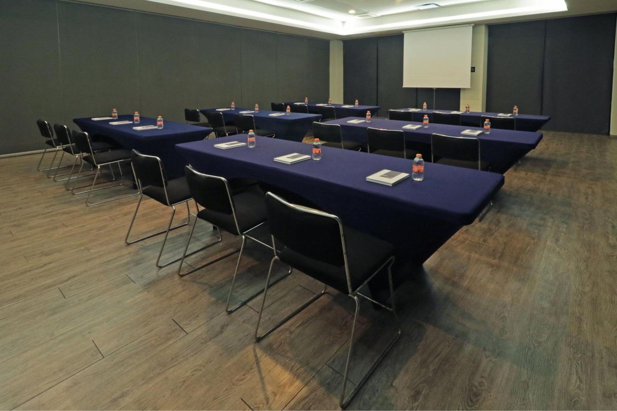 City Express Plus By Marriott Monterrey Galerias Exteriör bild