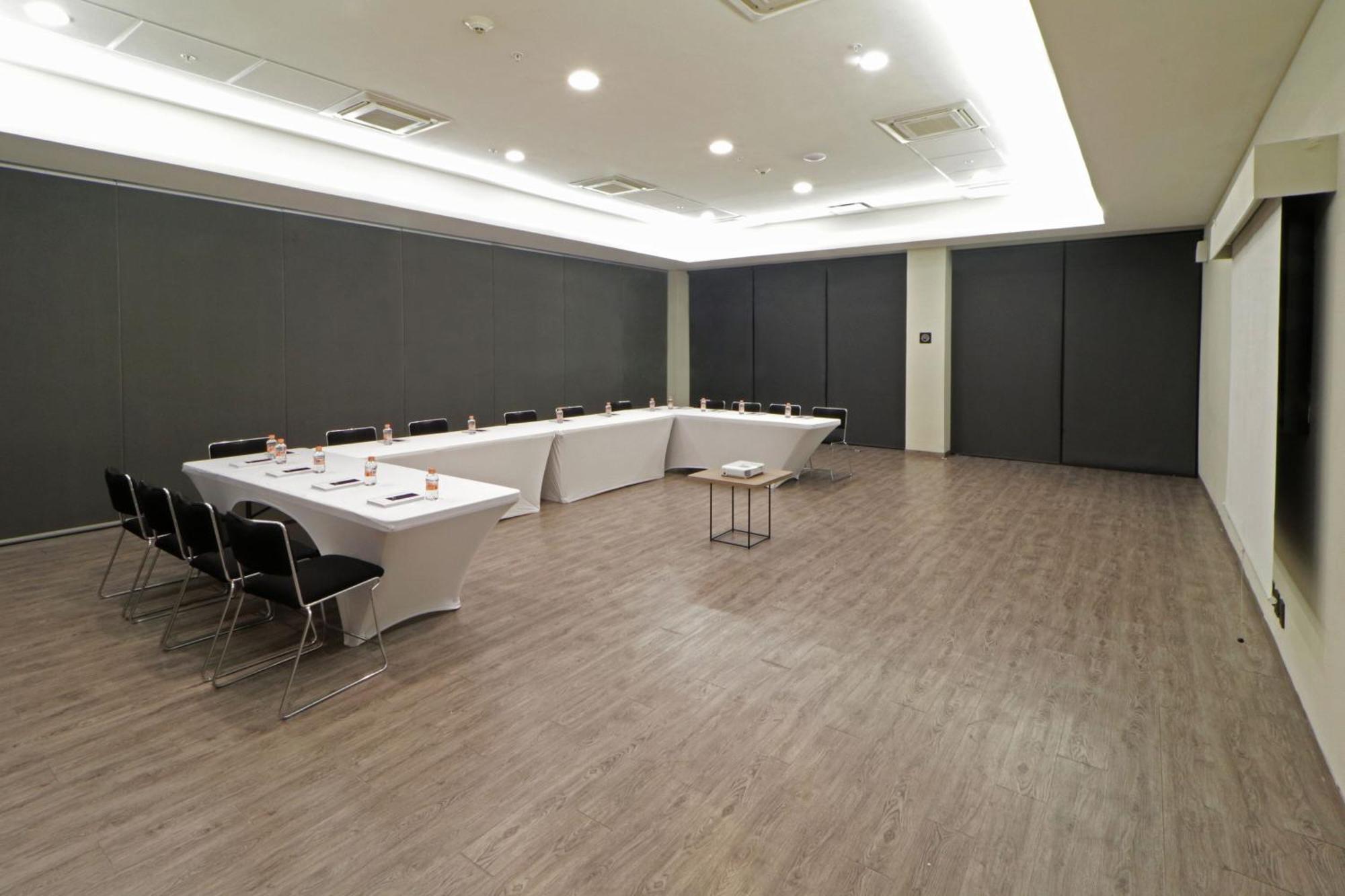 City Express Plus By Marriott Monterrey Galerias Exteriör bild