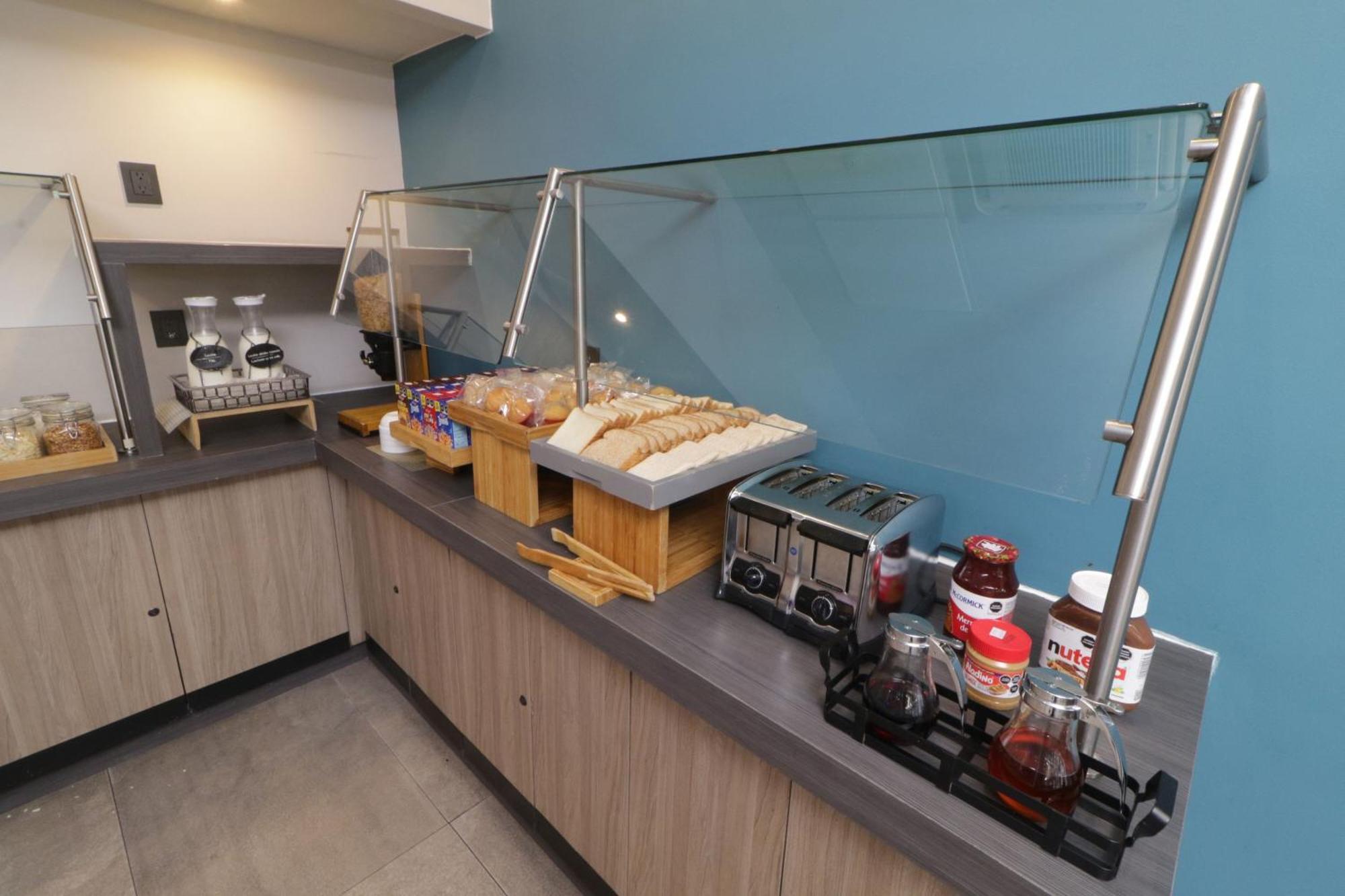 City Express Plus By Marriott Monterrey Galerias Exteriör bild