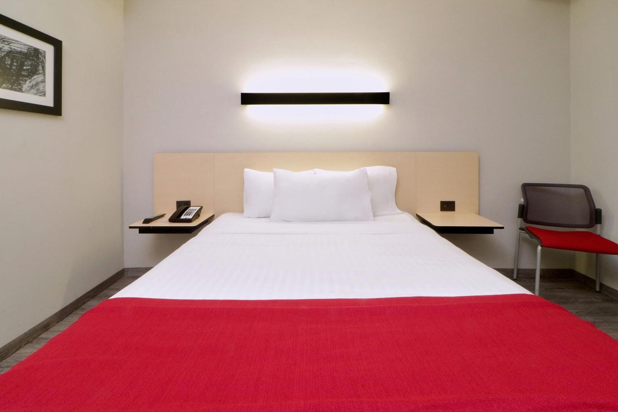 City Express Plus By Marriott Monterrey Galerias Exteriör bild